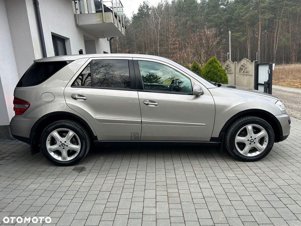 Mercedes-Benz ML 320 CDI 4Matic 7G-TRONIC Edition 10 - 14