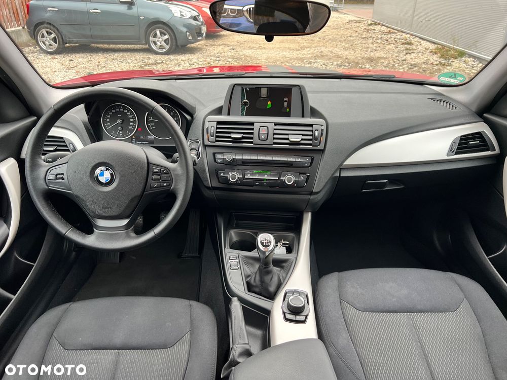 BMW Seria 1 116i - 17
