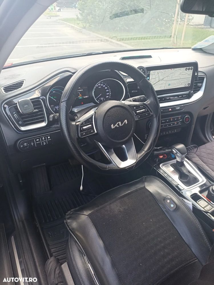 Kia XCeed 1.6 GDI 6DCT PHEV Vision - 9