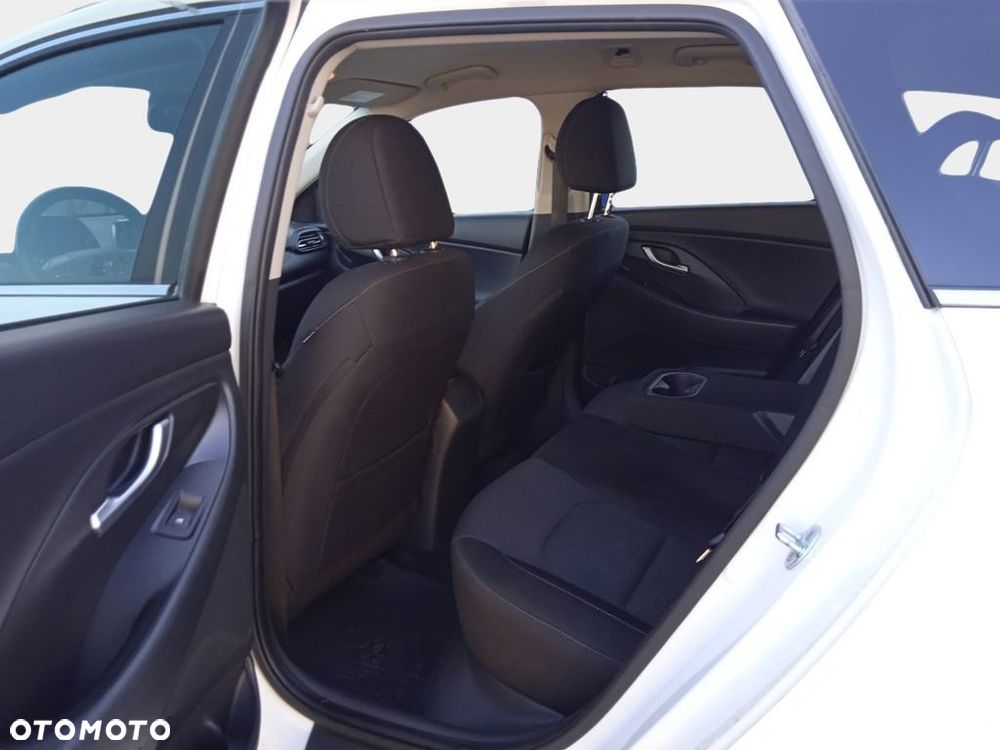 Hyundai i30 1.0 T-GDI Smart - 32
