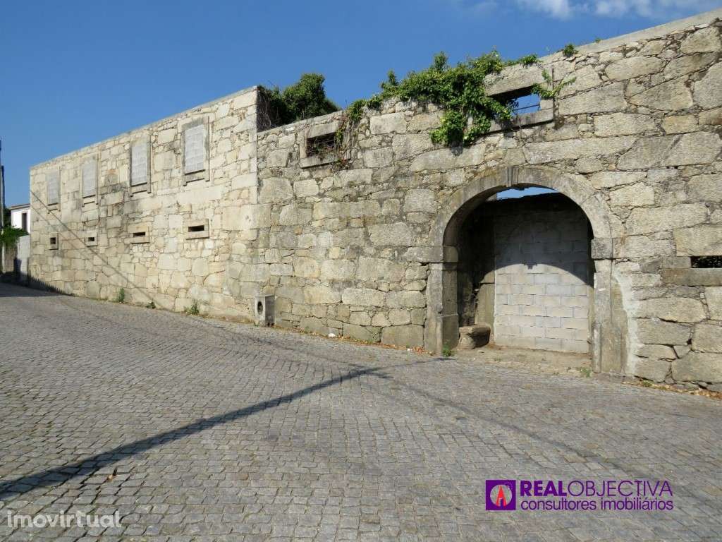 Invista no Seu Sonho: Enorme terreno com charme rústico - Grande imagem: 3/9