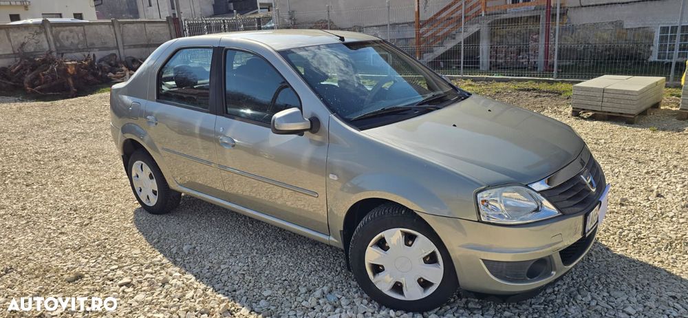 Dacia Logan 1.2 16V Laureate - 2