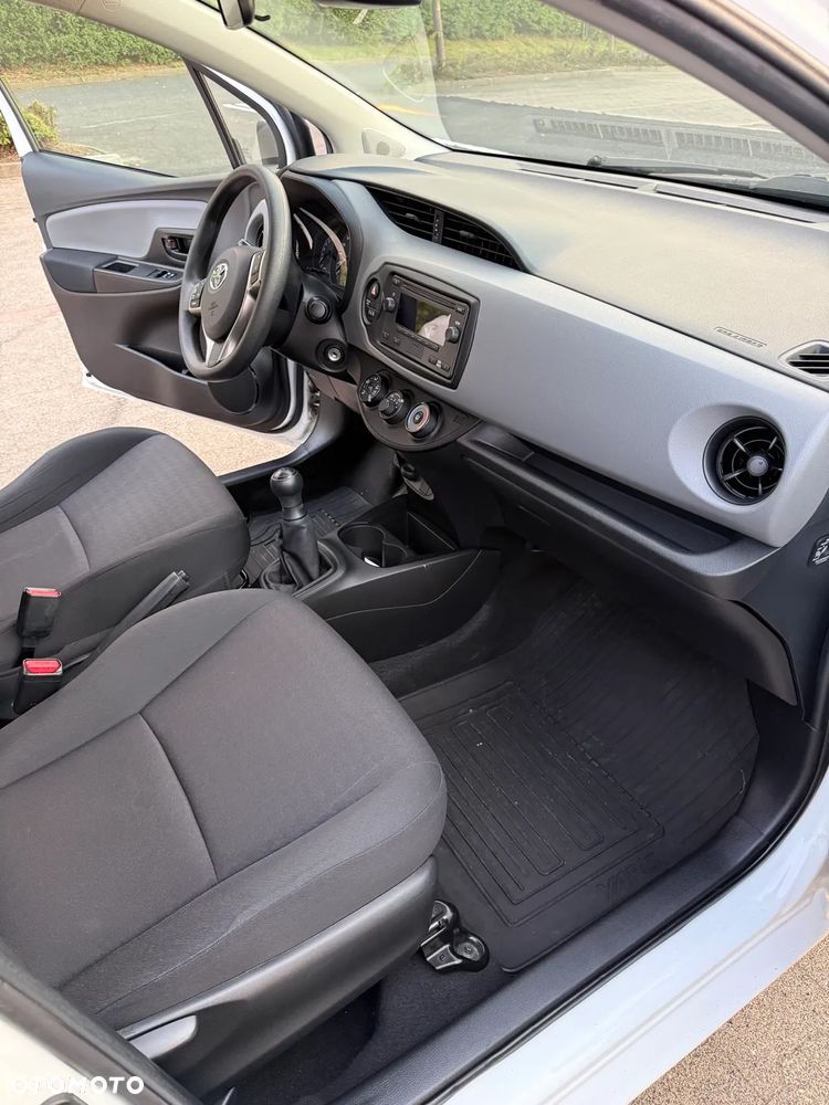 Toyota Yaris 1.0 VVT-i - 19