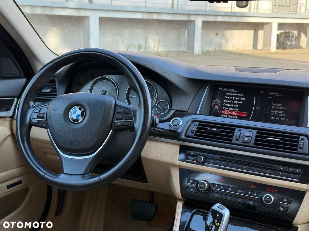 BMW Seria 5 528i xDrive Luxury Line - 14