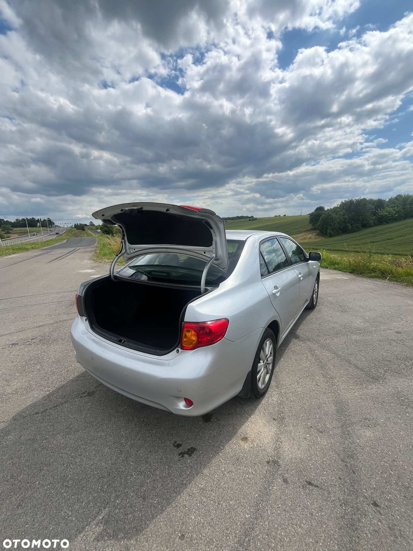 Toyota Corolla - 22