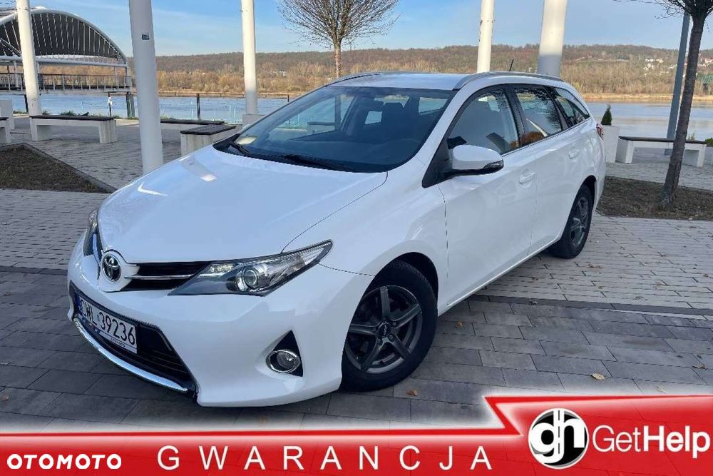 Toyota Auris - 1