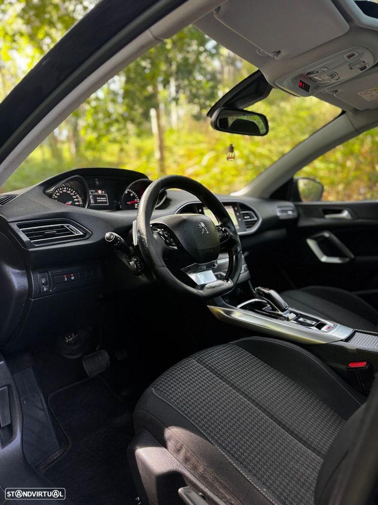 Peugeot 308 SW 1.5 BlueHDi Style EAT8 - 24