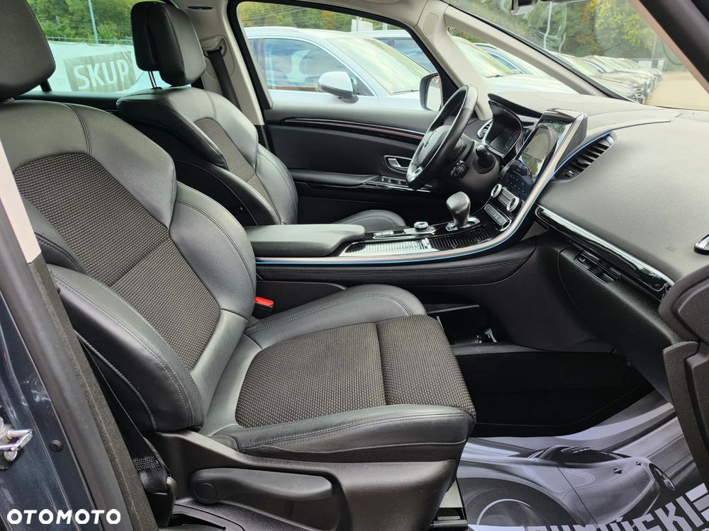 Renault Espace BLUE dCi 160 EDC BUSINESS EDITION - 28