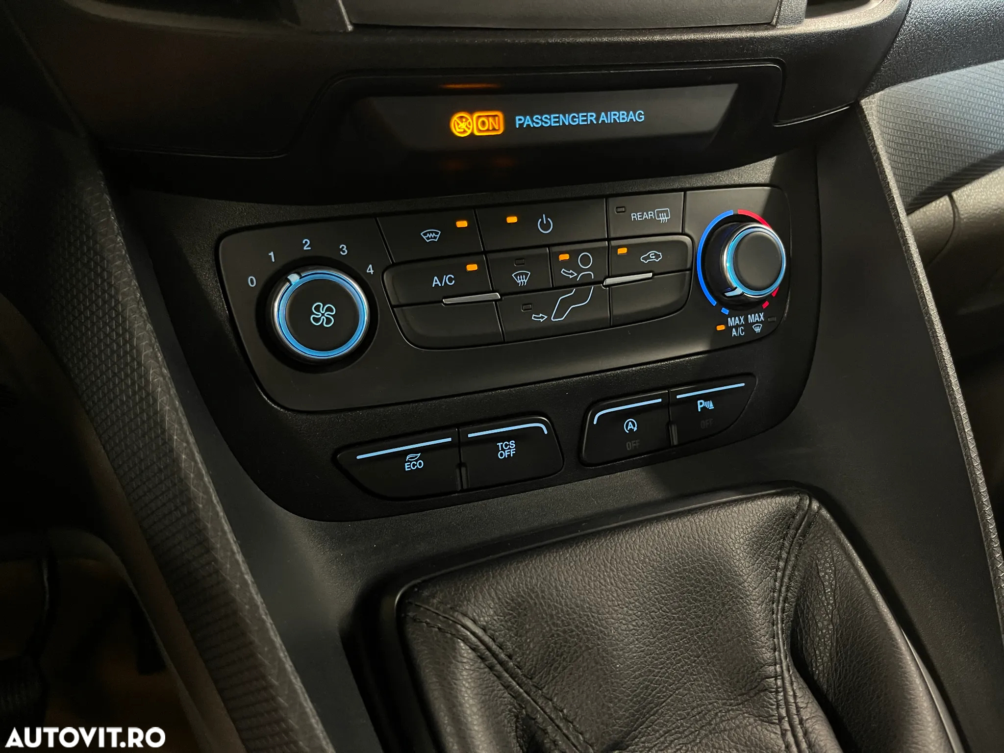Ford Transit Connect 1.5 EcoBlue 100CP 6MT Kombi Commercial L2 Trend - 16