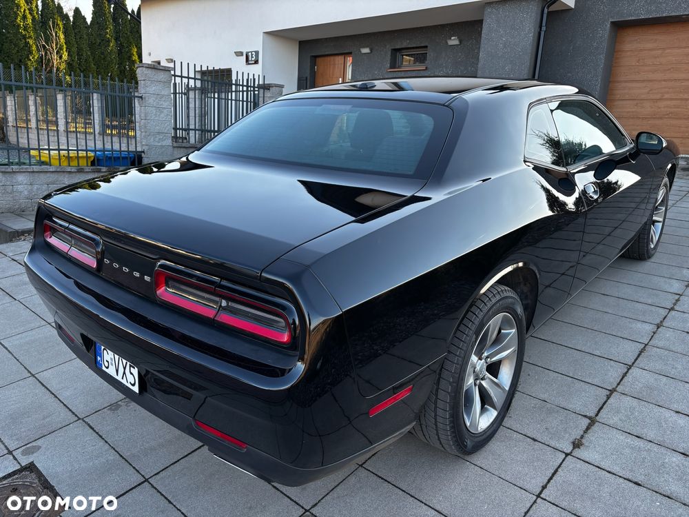 Dodge Challenger - 6