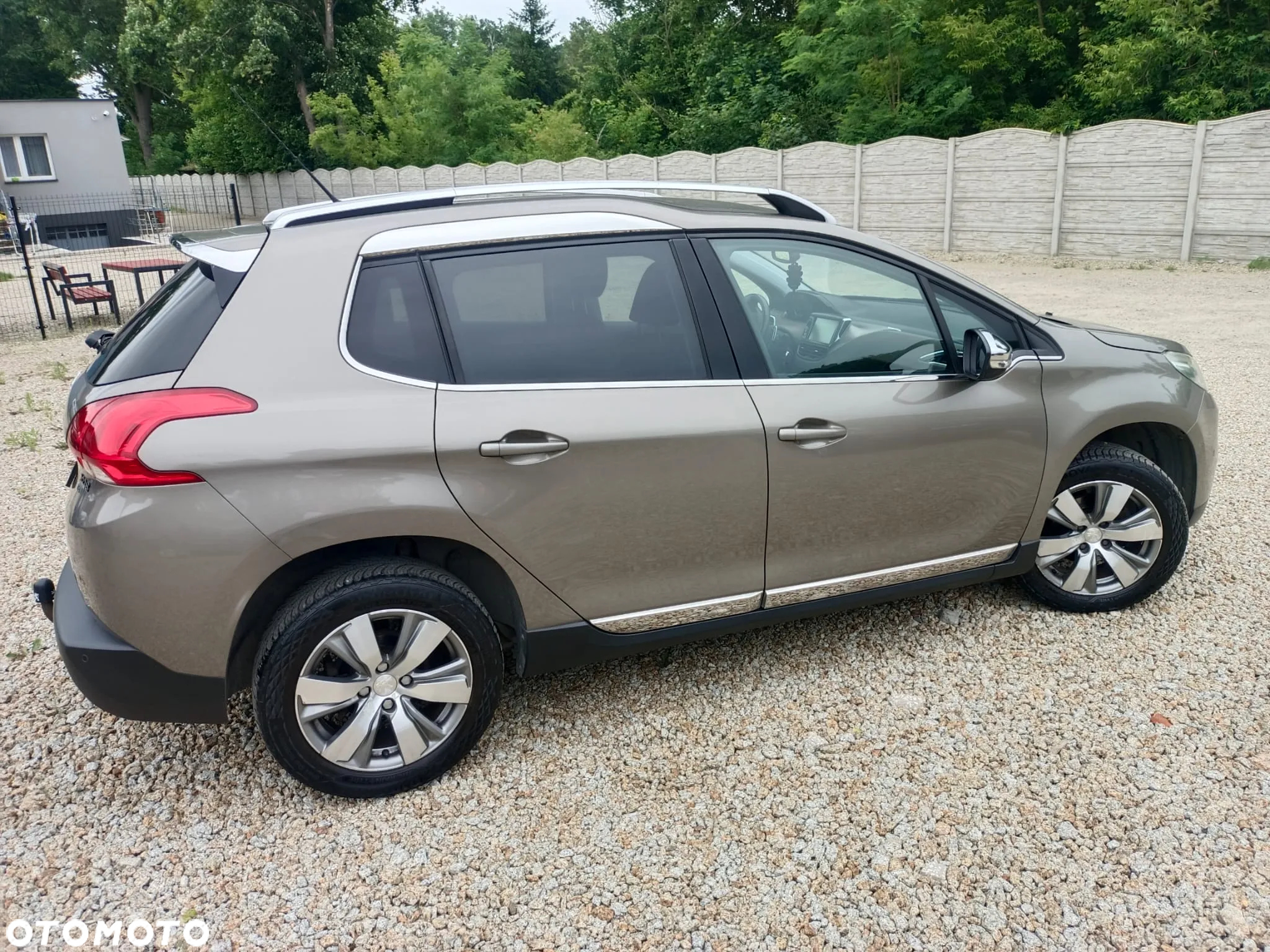 Peugeot 2008 e-HDi FAP 92 ETG6 STOP & START Allure - 4