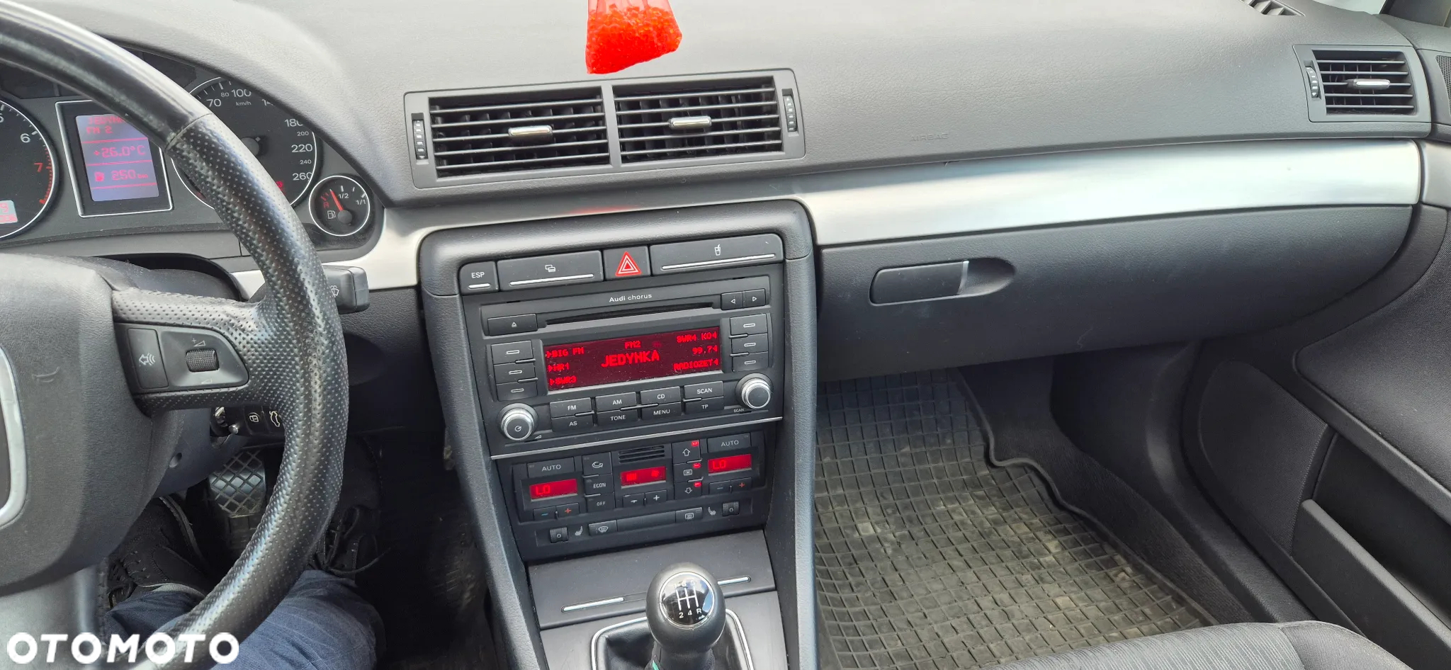 Audi A4 1.6 - 16