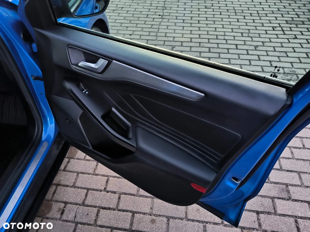 Ford Focus 1.5 EcoBlue Start-Stopp-System TITANIUM DESIGN - 27