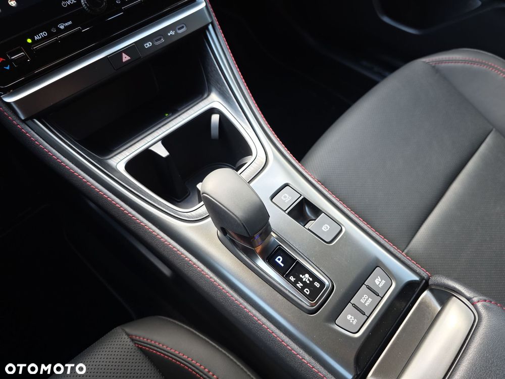 Lexus LBX 1.5 Hybrid Emotion - 21