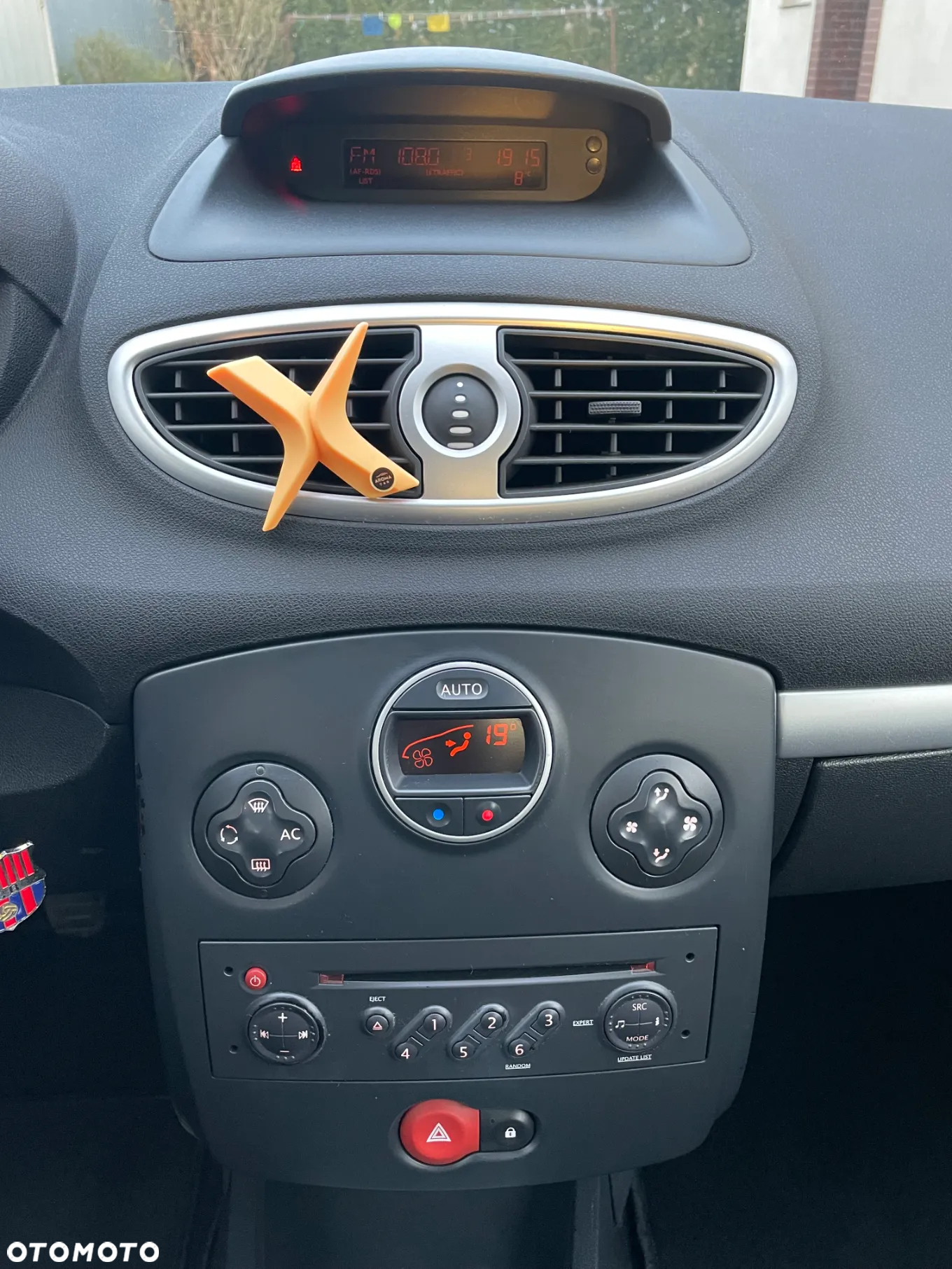 Renault Clio - 16
