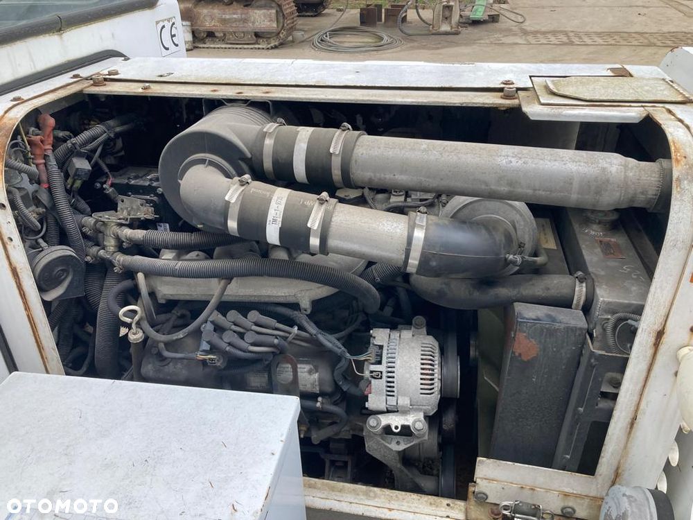 Inny TUG MA5042 - 9
