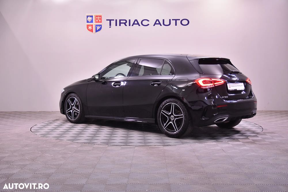 Mercedes-Benz A 180 7G-DCT AMG Line - 3