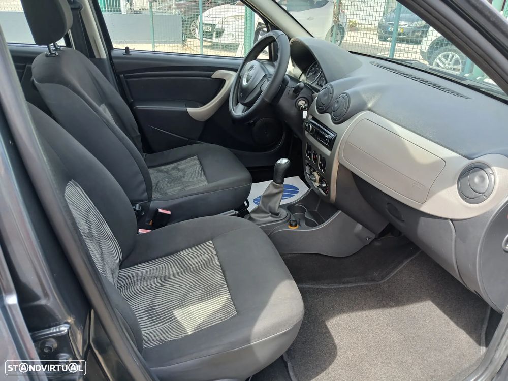 Dacia Sandero 1.2 16V Confort - 16