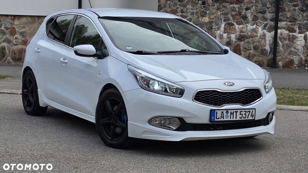 Kia Ceed 1.6 GDI Edition 7 - 8