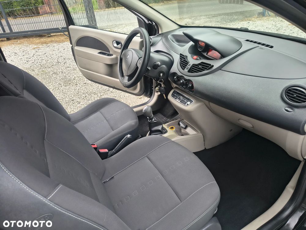Renault Twingo 1.2 16V Night & Day - 17