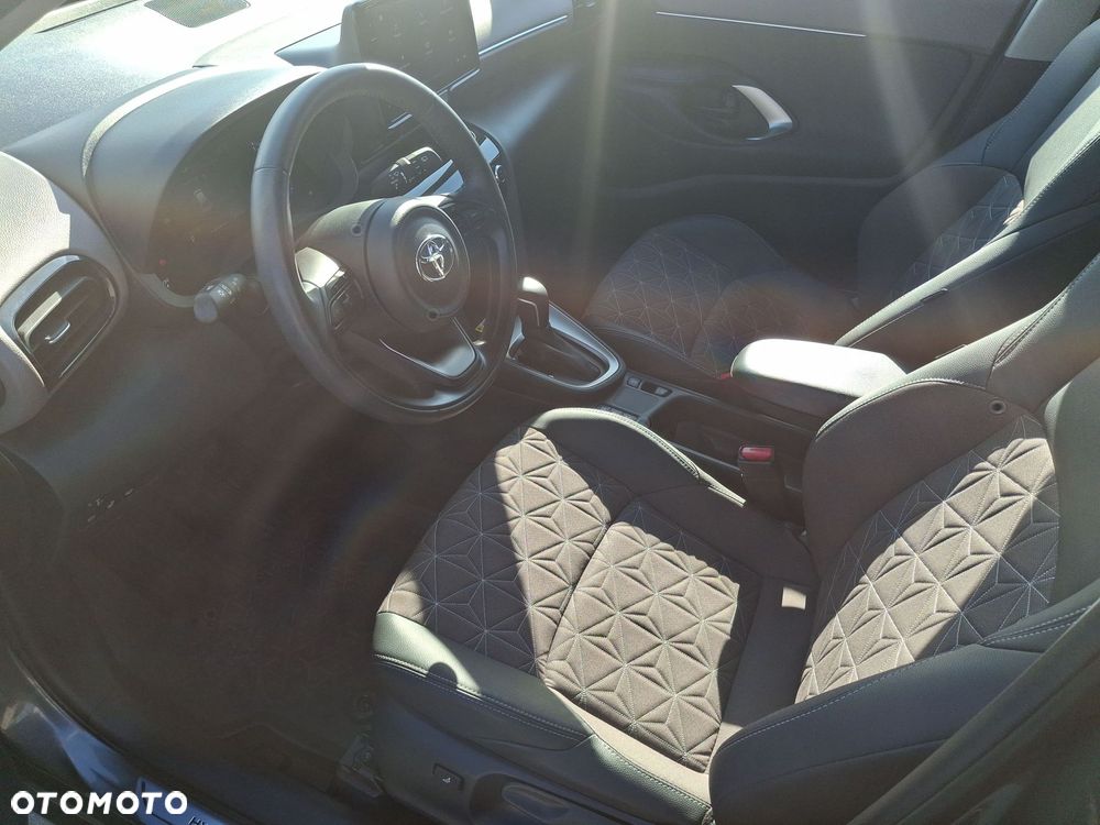 Toyota Yaris Cross - 10