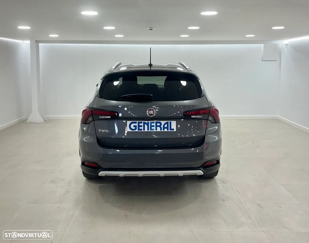 Fiat Tipo Station Wagon Cross 1.0 GSE T3 Cross - 4