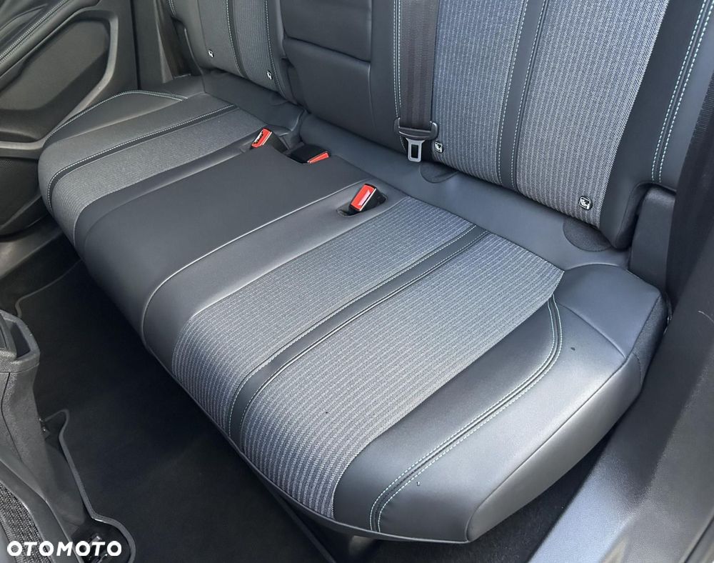 Peugeot 3008 1.5 BlueHDi Allure Pack S&S EAT8 - 16