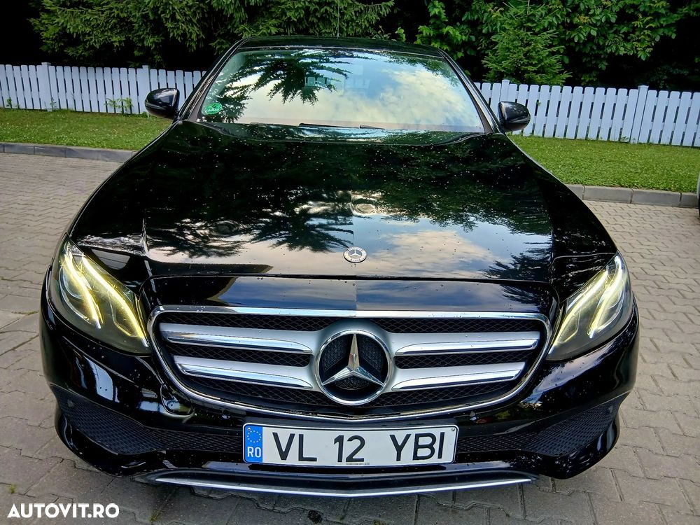 Mercedes-Benz E 220 d 4MATIC Aut. - 2