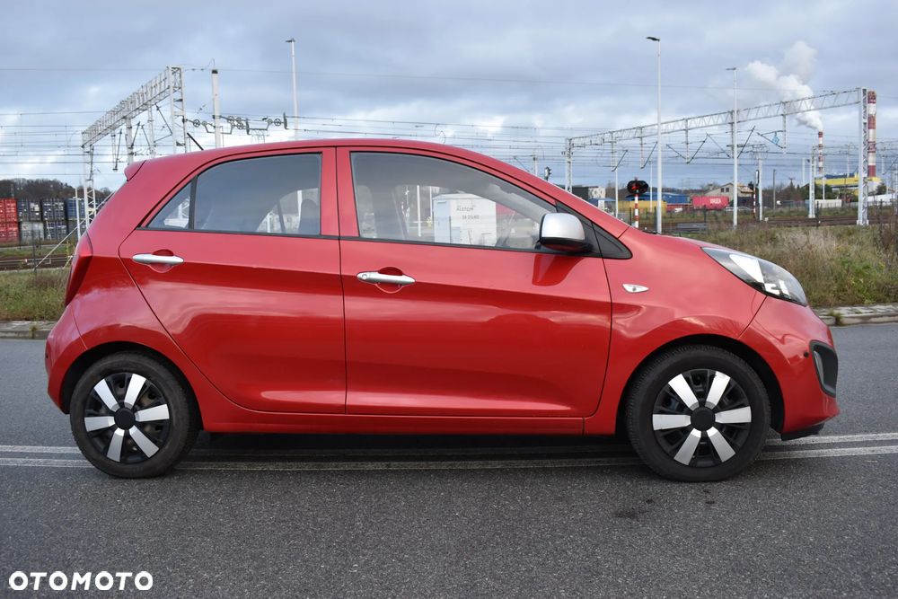 Kia Picanto 1.2 L - 4