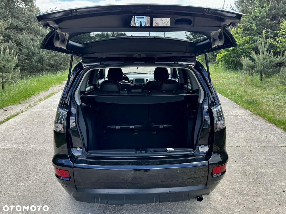 Mitsubishi Outlander 2.0 Invite 2WD EU5 - 13