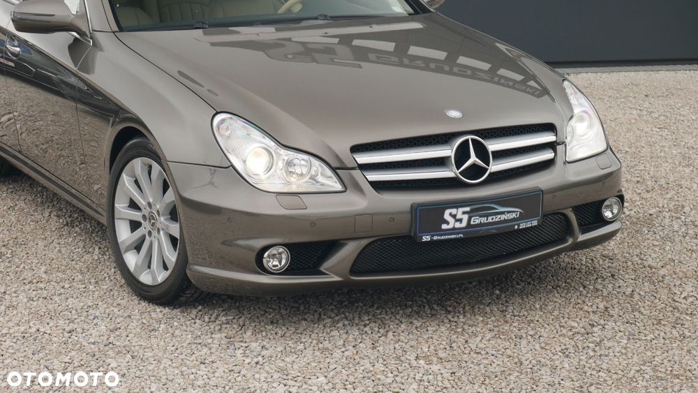 Mercedes-Benz CLS - 25