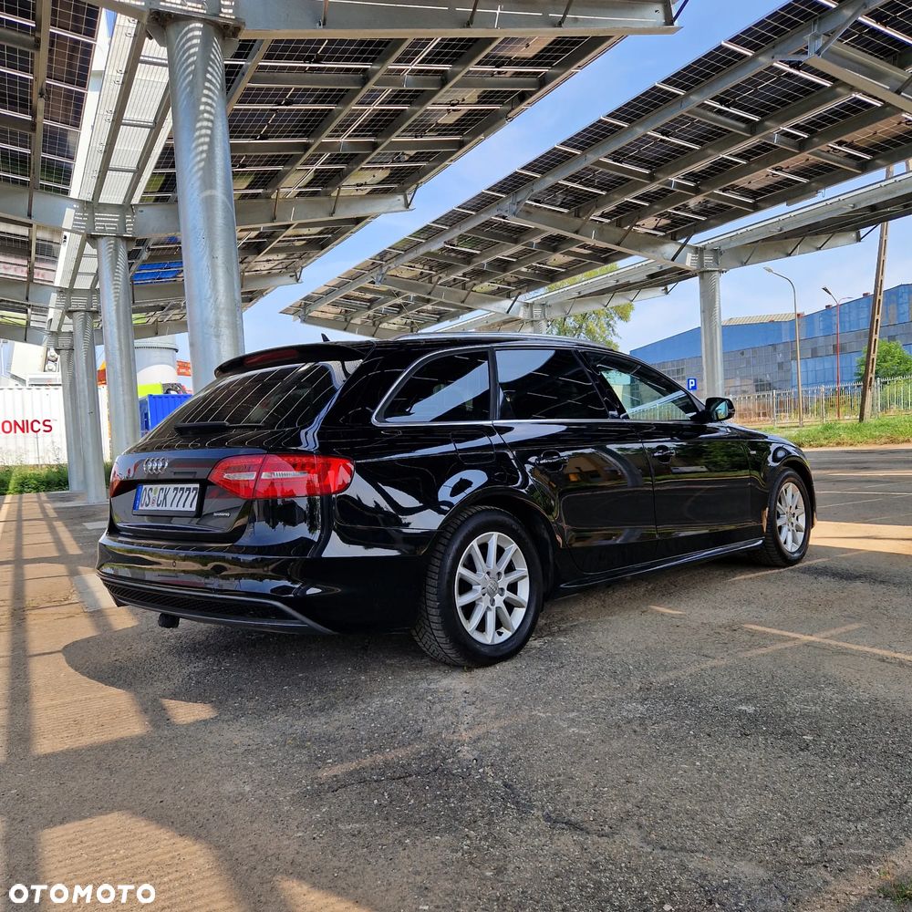 Audi A4 Avant 2.0 TDI DPF clean diesel quattro Attraction - 18
