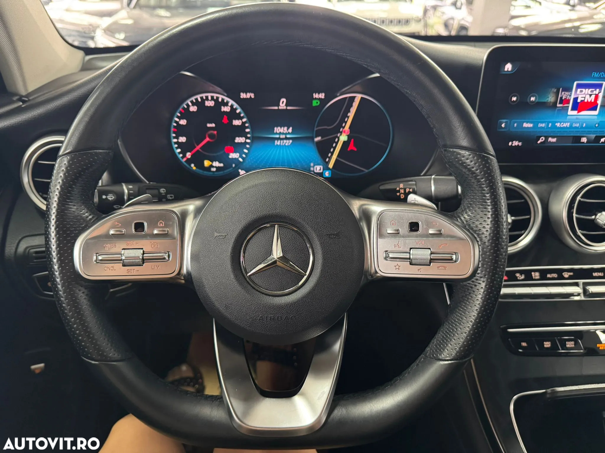 Mercedes-Benz GLC 300 d 4Matic 9G-TRONIC AMG Line - 20