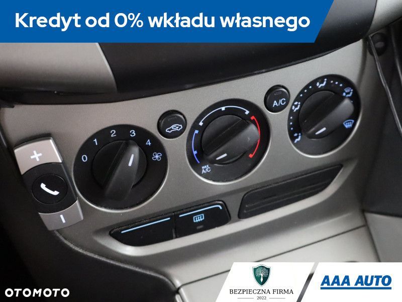 Ford Focus SW - 14