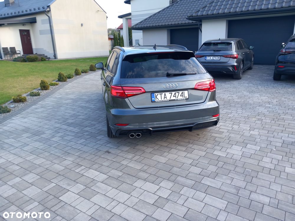 Audi A3 Sportback 35 TFSI S tronic S line - 4