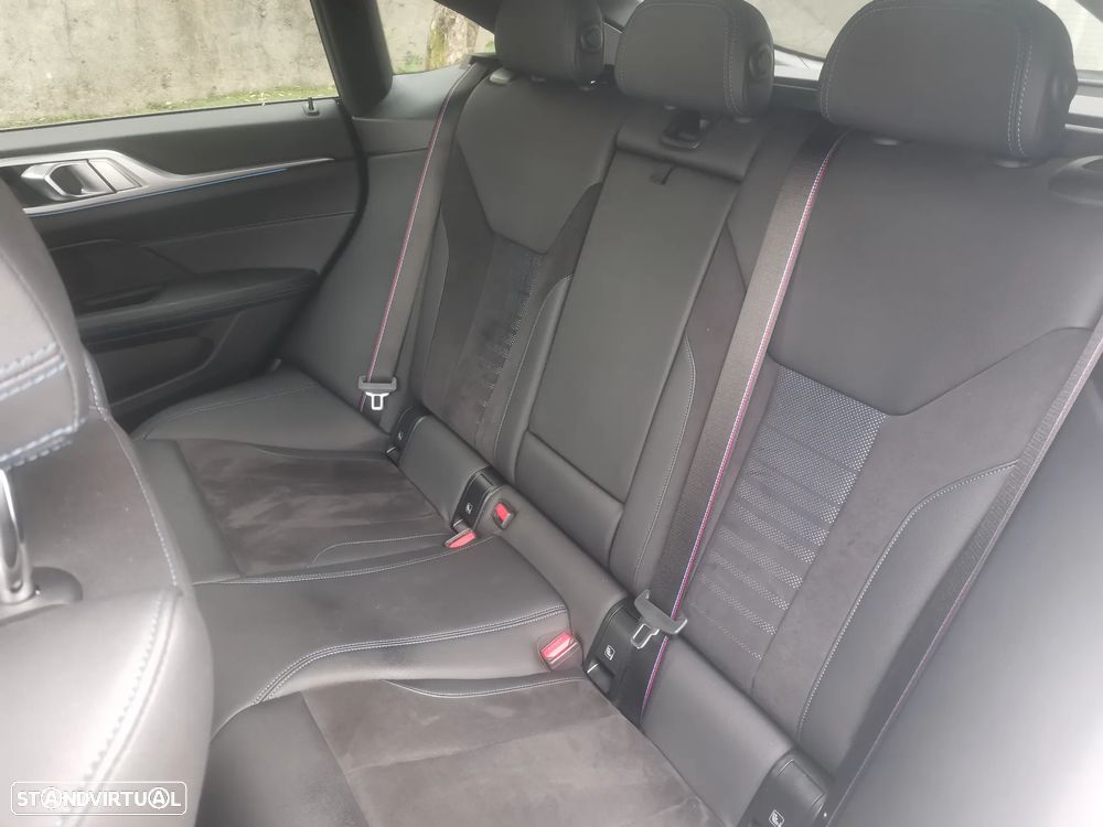 BMW i4 eDrive40 Pack Desportivo M - 24