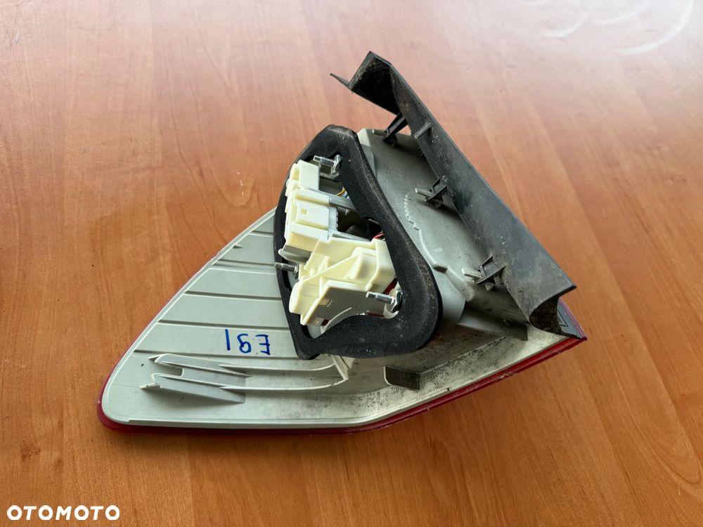 Lampa tylna lewa prawa komplet BMW E91 lift led Europa - 5