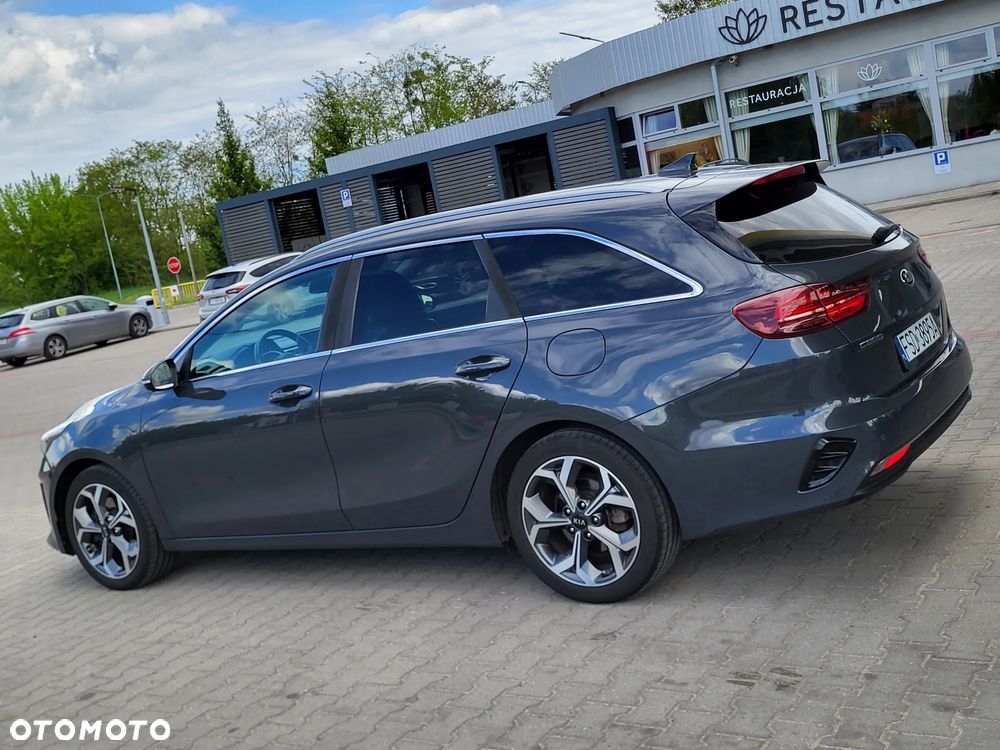 Kia Ceed 1.4 T-GDI L Business Line Plus - 11
