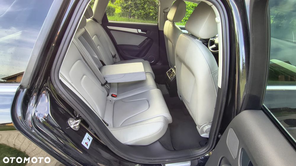 Audi A4 Avant 2.0 TDI DPF clean diesel Ambiente - 9