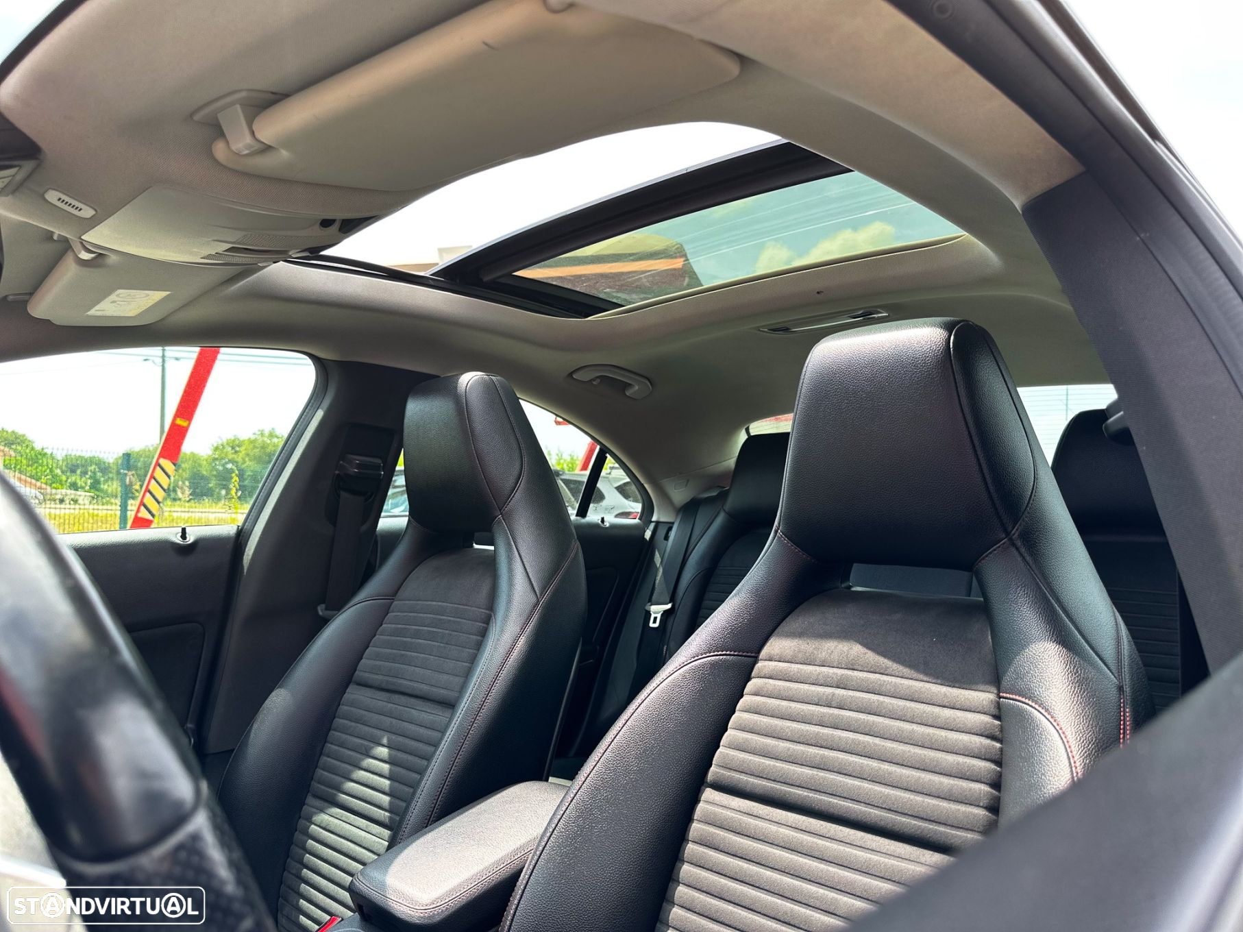 Mercedes-Benz CLA 180 - 16