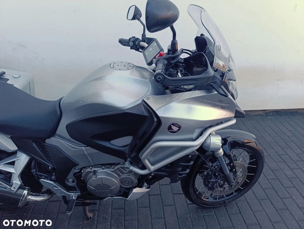 Honda VFR - 28