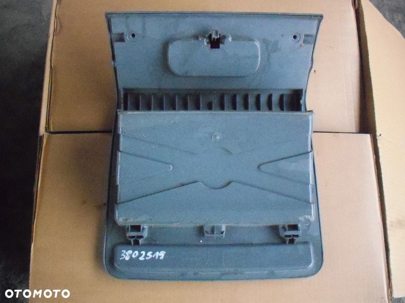 Iveco Daily  06-09r schowek pasażera prawy - 2