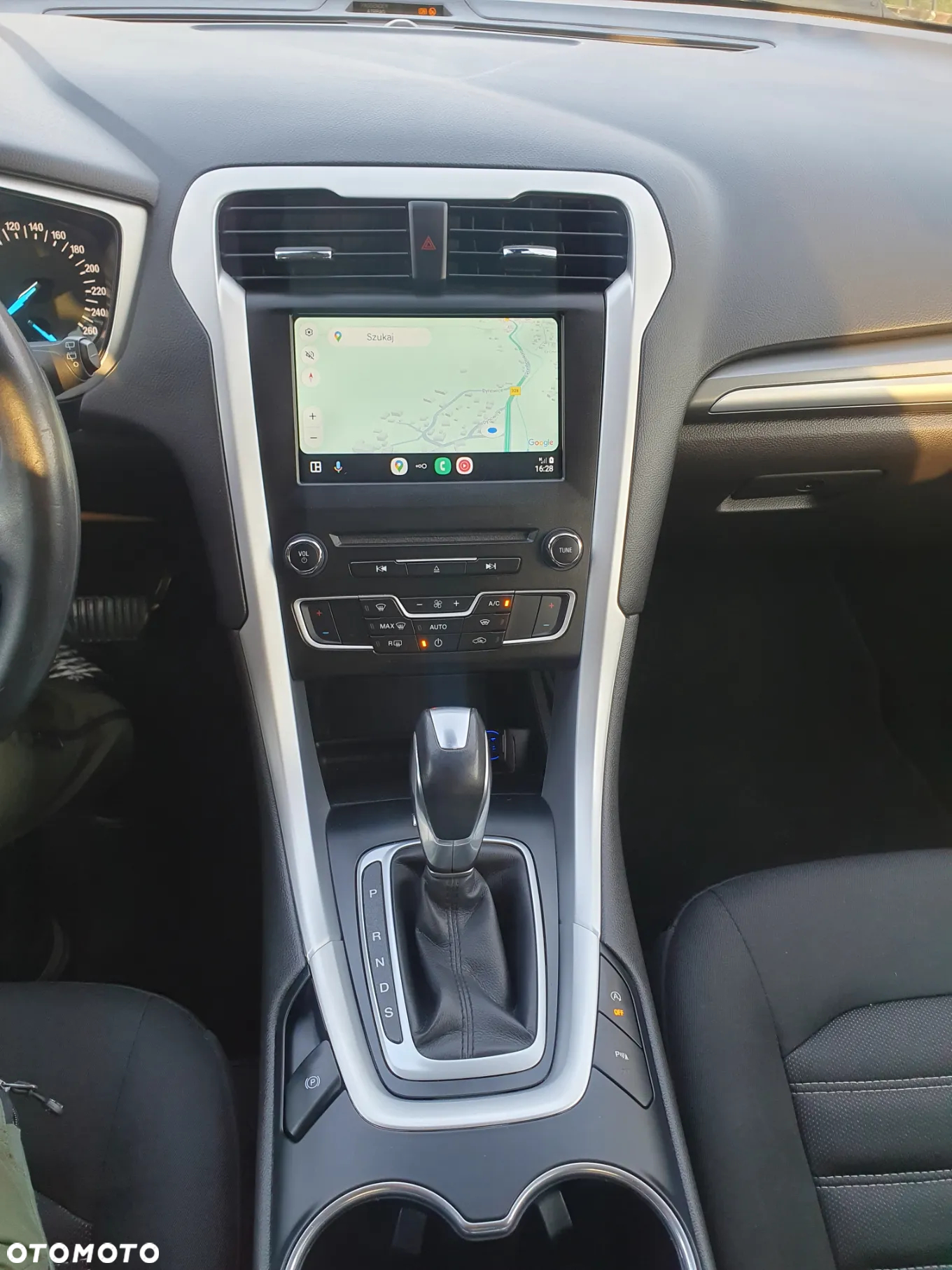 Ford Mondeo 2.0 TDCi Trend PowerShift - 13