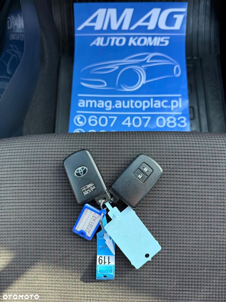 Toyota Yaris Hybrid 100 Active EU6 - 28