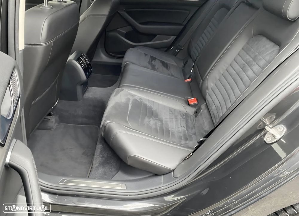 VW Passat - 10