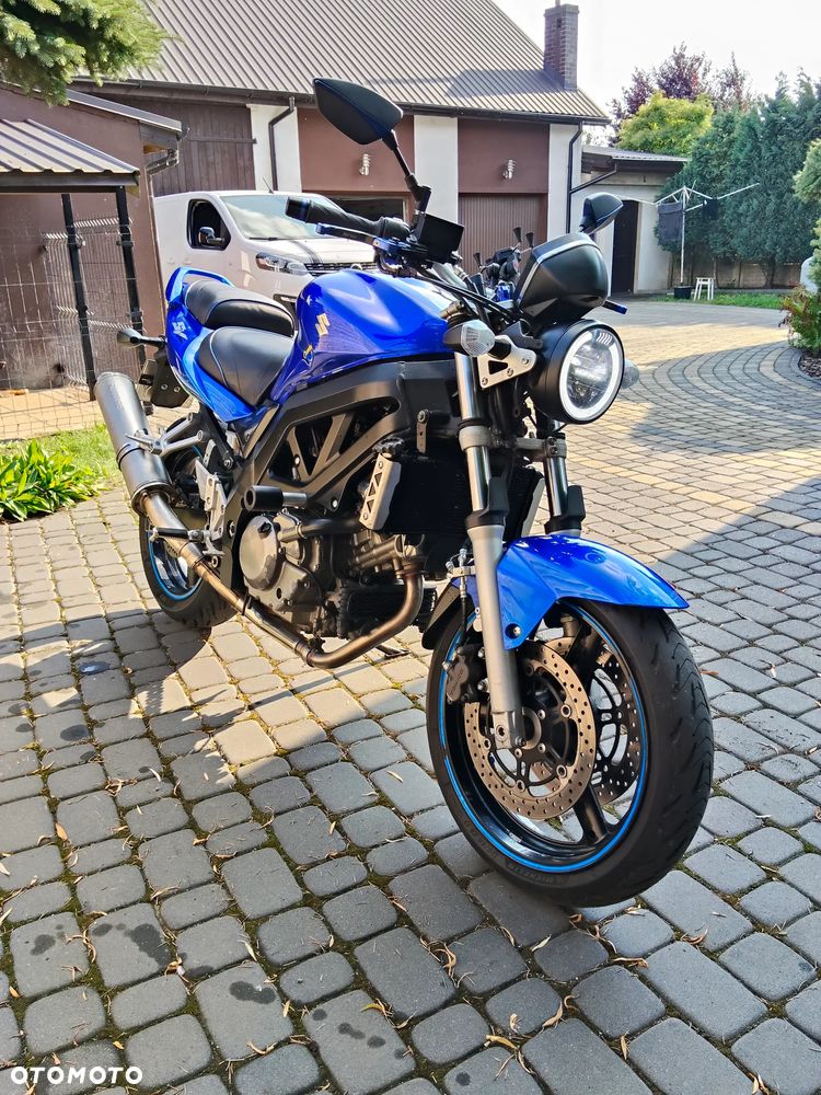 Suzuki SV - 11