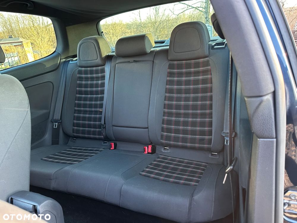Volkswagen Golf 2.0 GTI - 10
