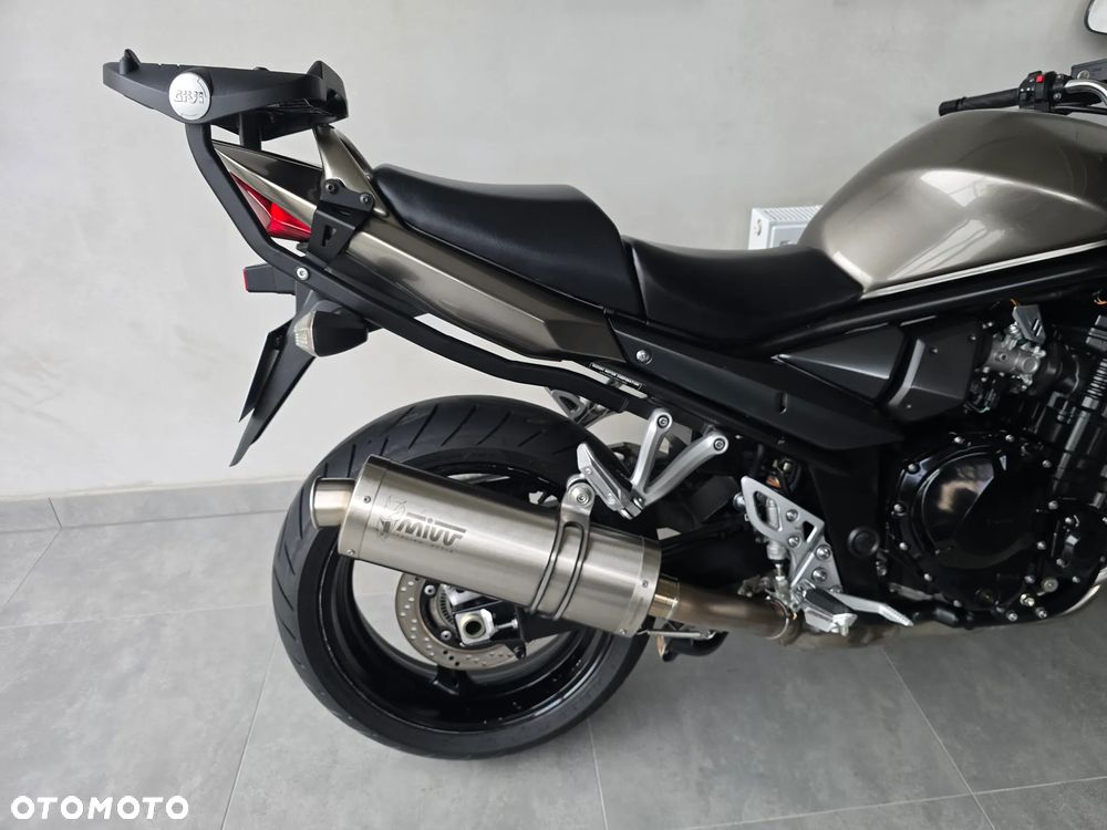 Suzuki Bandit - 32