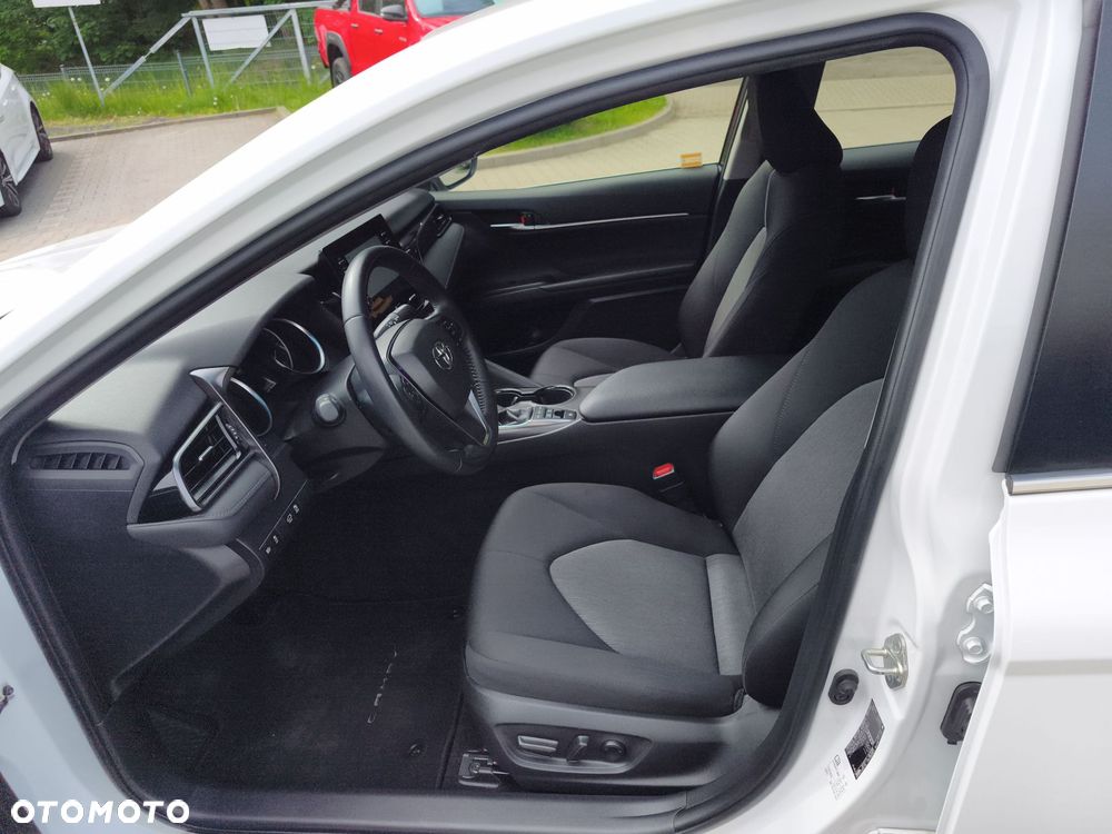 Toyota Camry 2.5 Hybrid Comfort CVT - 15