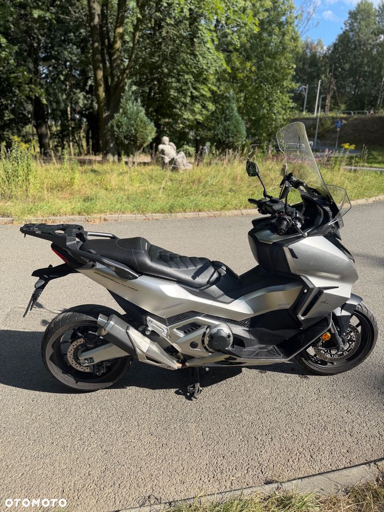 Honda NSS - 8